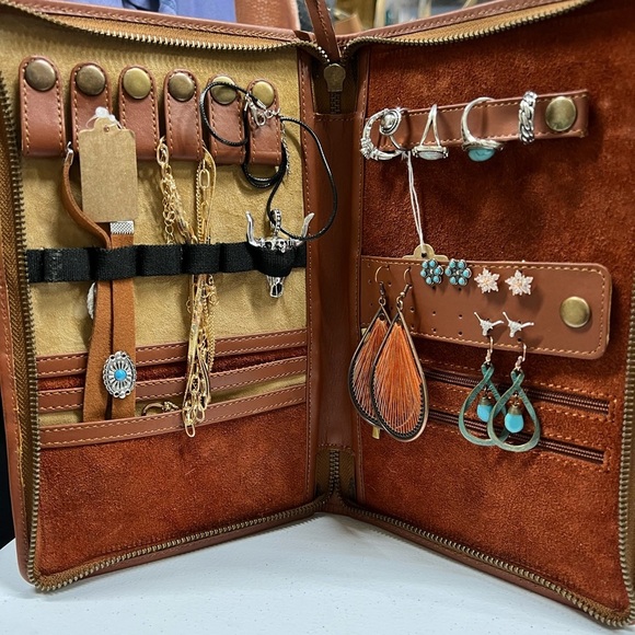 New embossed leather cowhide western jewelry case holder travel organizer bho - Picture 5 of 6